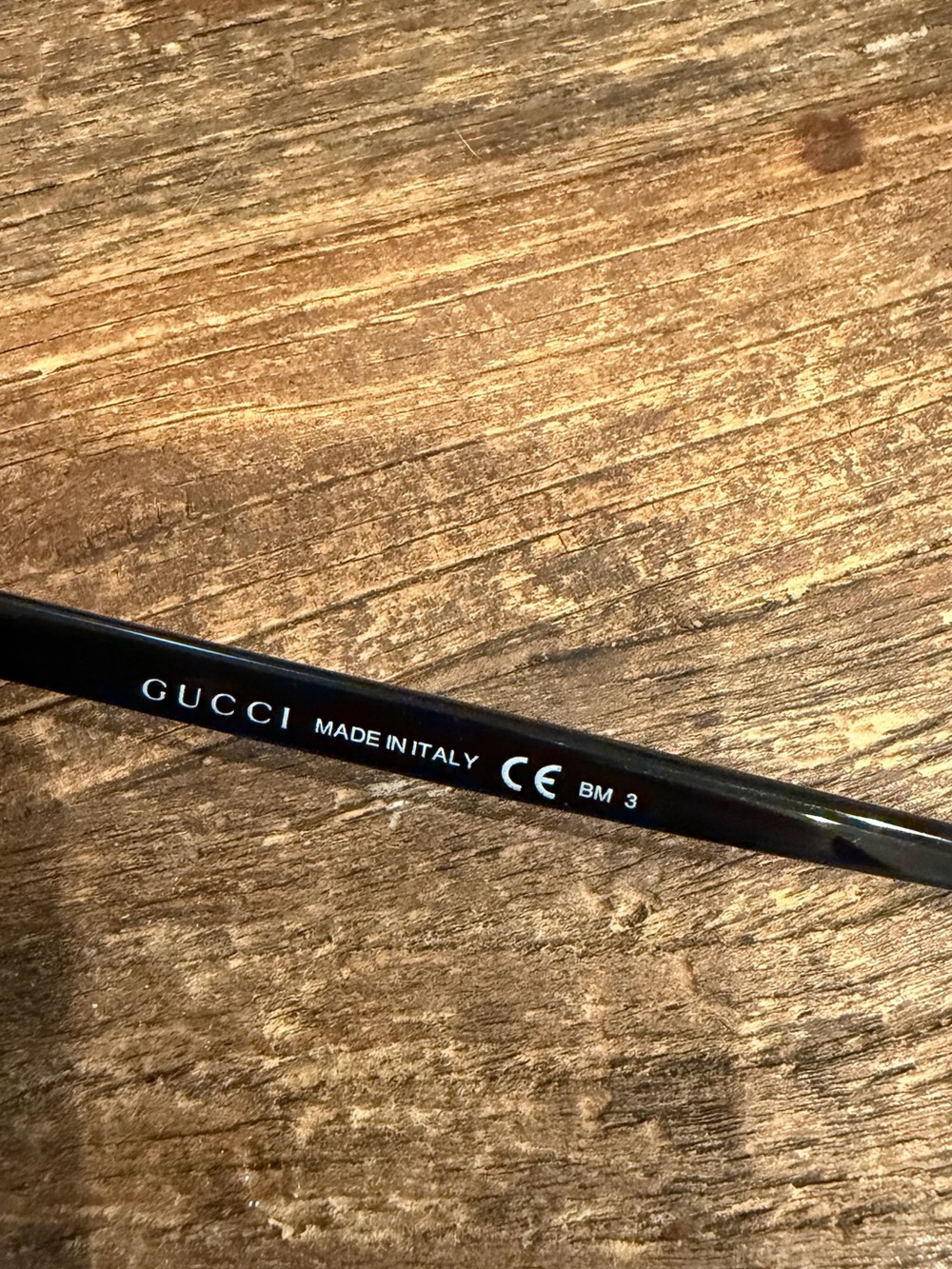 Gucci Black Cat-Eye Sunglasses with Dark Lenses - Picture 6 of 7